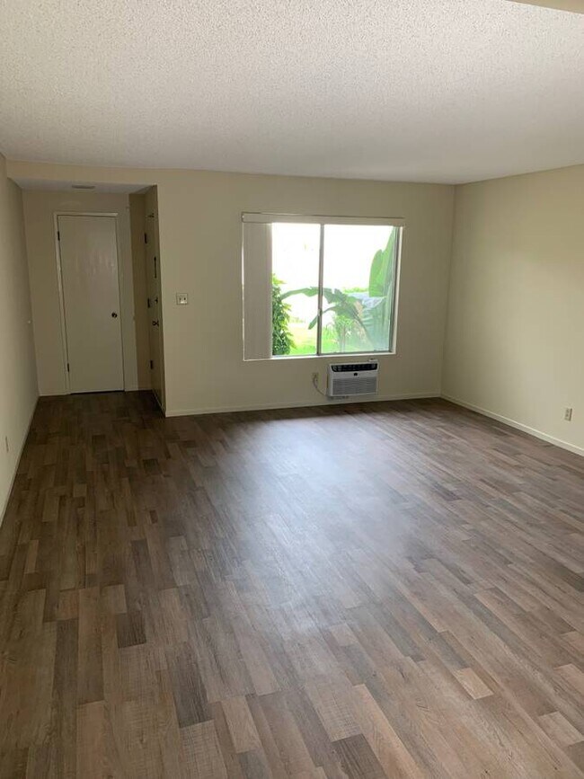 304 N Bayport Cir, Anaheim, CA 92801 Apartments in Anaheim, CA