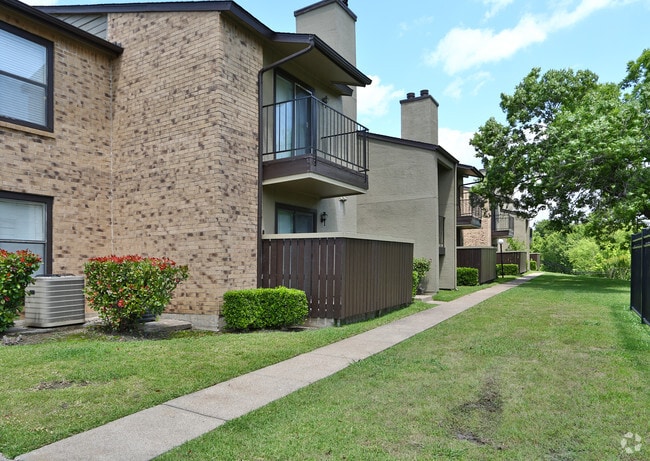 Foto del edificio - Wooded Creek