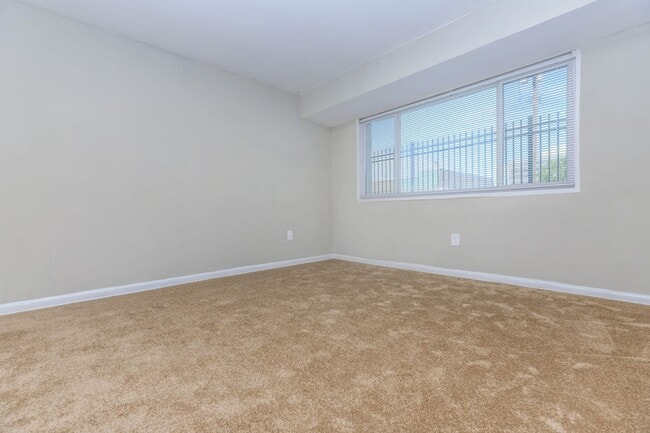 Interior Photo - Regency Court Apartments