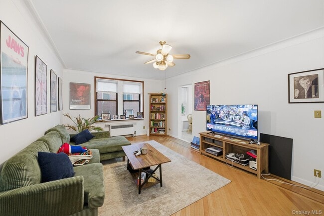 Foto del edificio - 1 Broad Pkwy