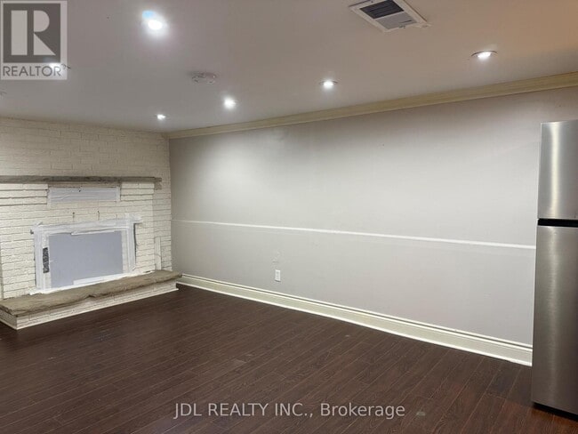 Building Photo - 209 Harlandale Ave
