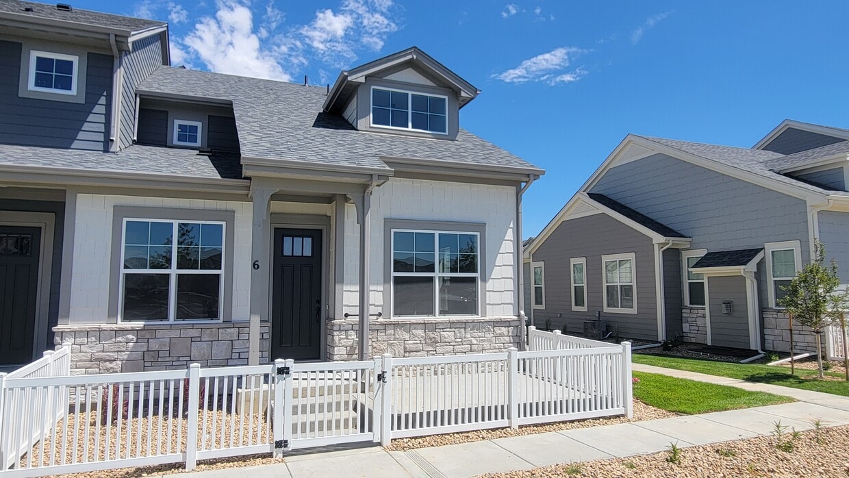 5441 Longshaw Ct, Windsor, CO 80528 Townhome Rentals in Windsor CO