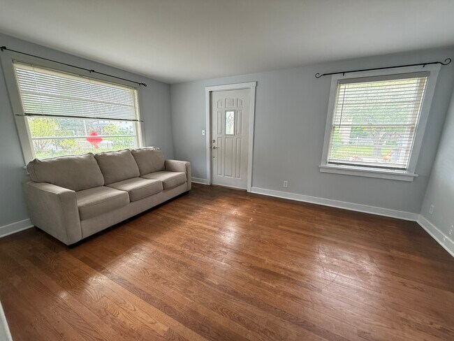 Foto del edificio - 8 N Harrison St