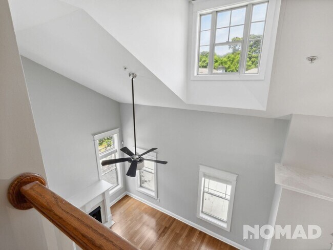 Foto del edificio - Cozy 2 Bedroom/2.5 Bath Townhome in Atlanta