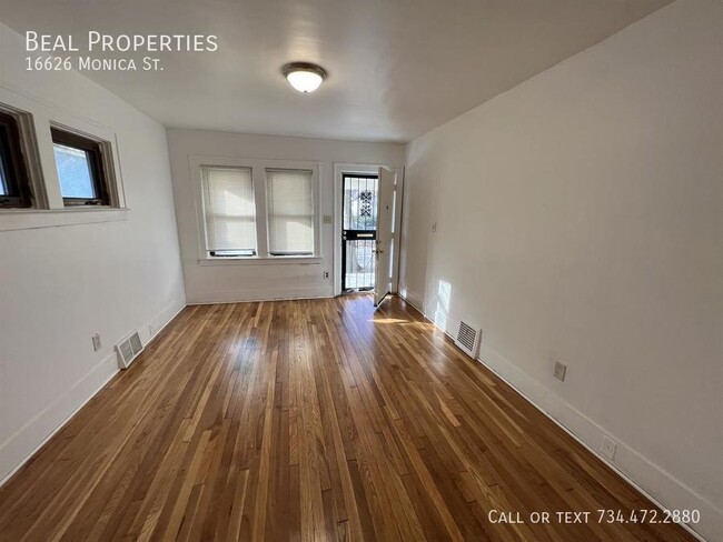 Building Photo - 16626 Monica St