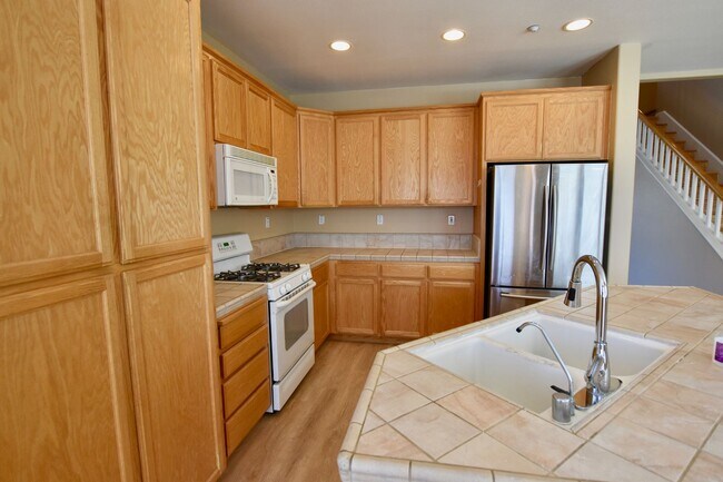 Foto del edificio - Garin Ranch 5 bedroom 3 Bath