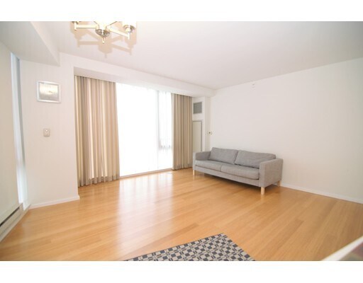 Foto del edificio - 2 Earhart St