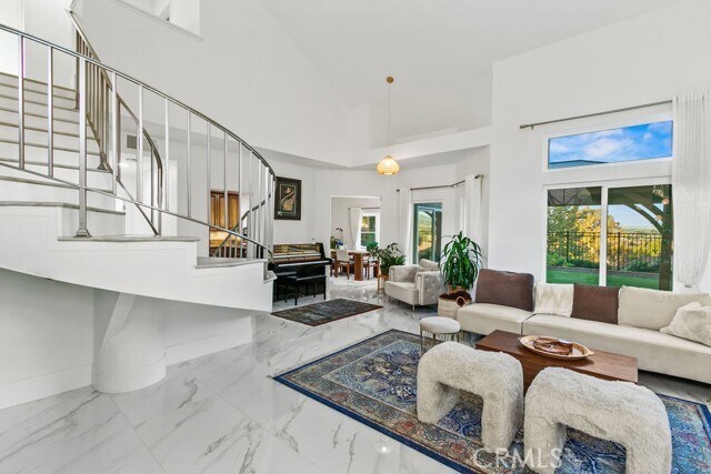 Foto del edificio - 6039 E Hackamore Ln