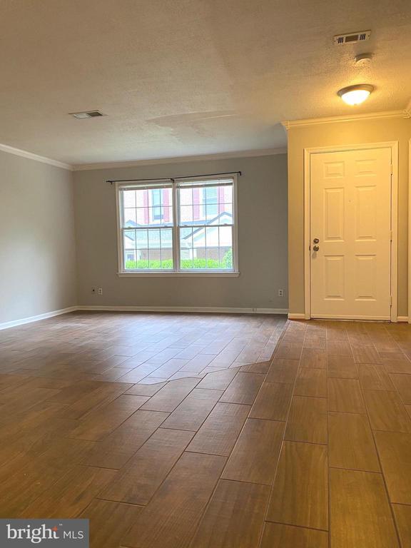 Building Photo - 12625 Kempston Ln