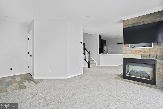 Building Photo - 5984 Kimberly Anne Way