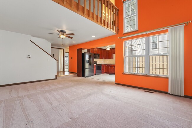 Building Photo - 2 Bedroom Townhouse For Rent
