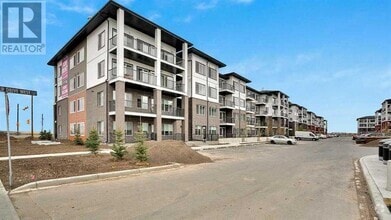 Building Photo - 6-116 Merganser Dr W