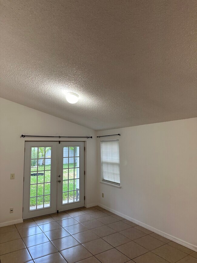Building Photo - 3313 Vishaal Dr