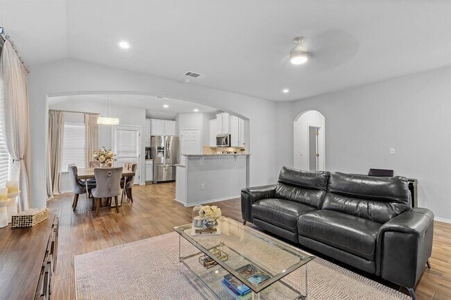 Foto del edificio - 235 Limerick Rd