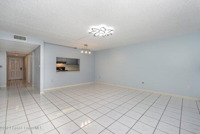 Foto del edificio - 5800 N Banana River Blvd