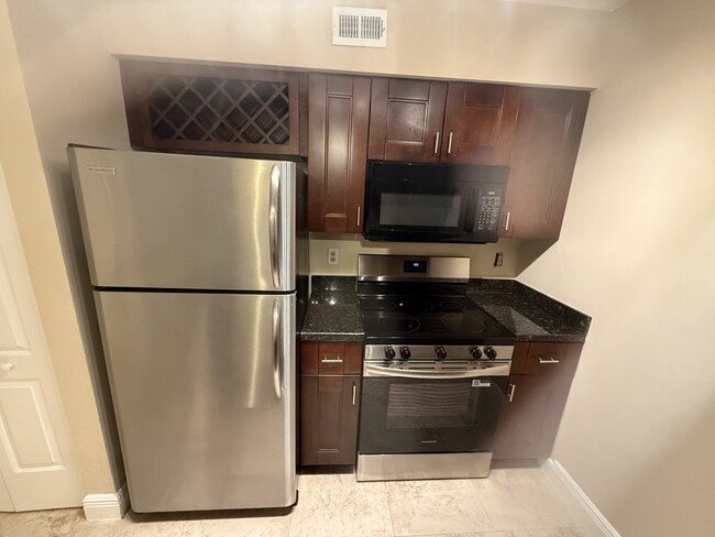 Photo - 2871 N Oakland Forest Dr House