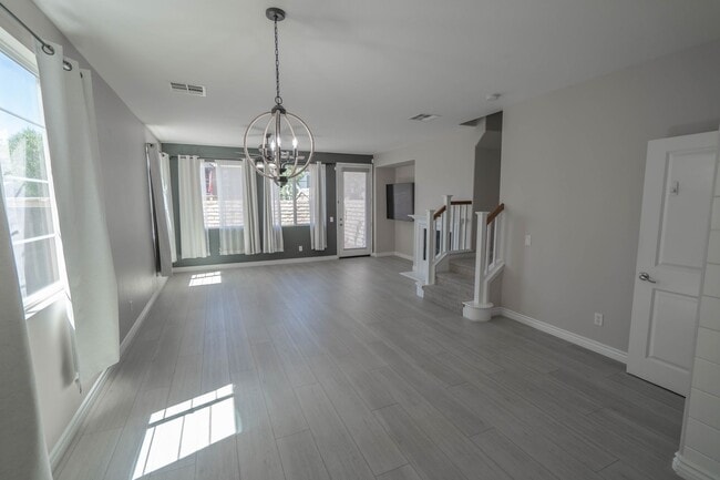 Building Photo - COMING SOON! Charming 3-Bedroom Townhome w...