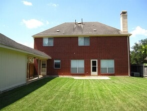 Building Photo - 17315 Marigold Dr Building Photo - 17315 Marigold Dr