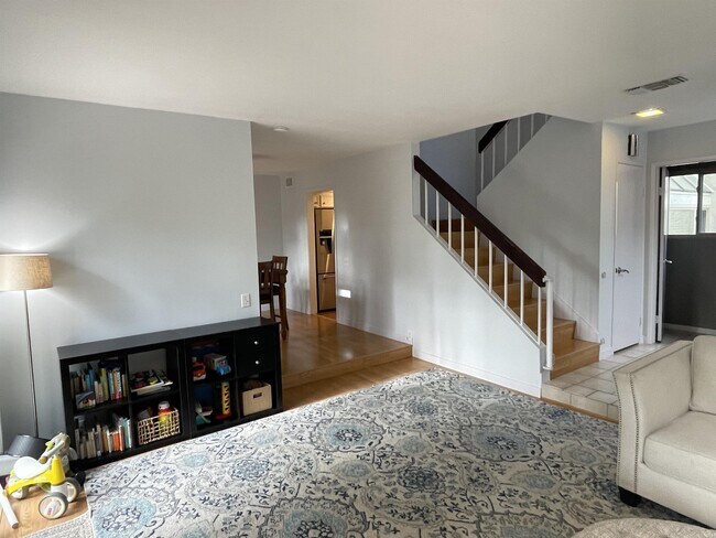 Building Photo - 5833 Menorca Dr