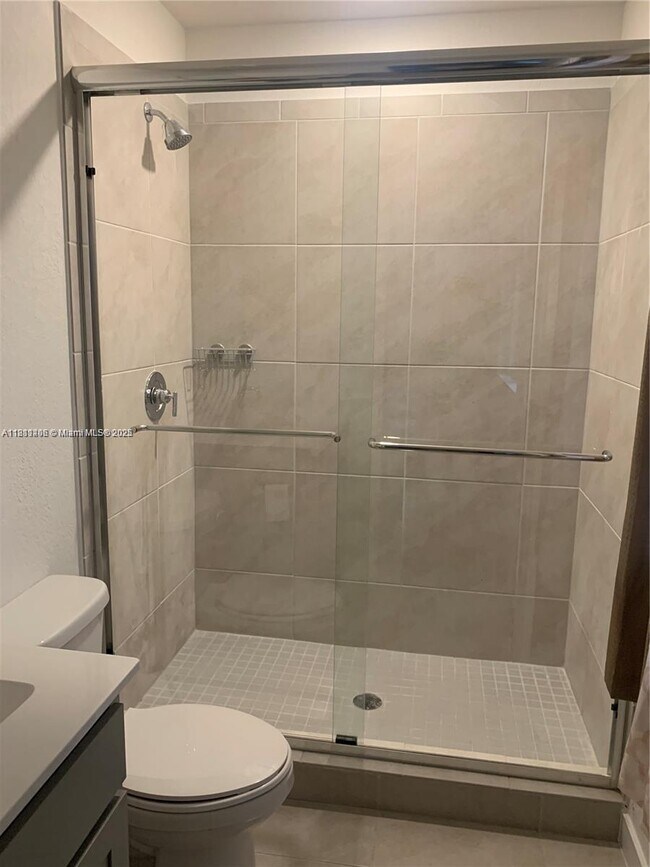 Foto del edificio - 1041 SE 23rd Terrace
