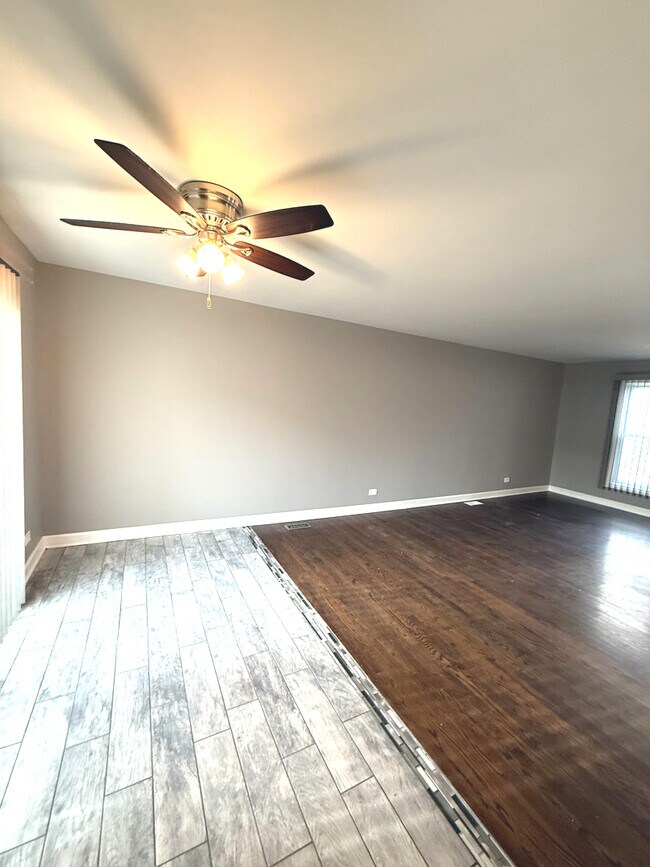 Foto del edificio - 7745 W Harbor Ct