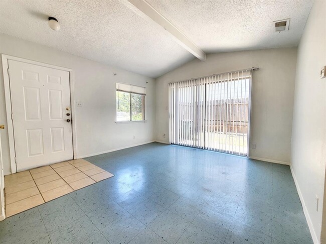 Building Photo - 6000 Emerald Forest Dr