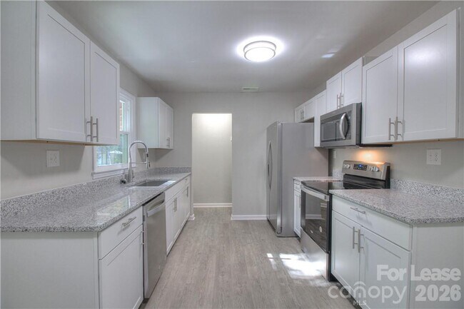 Foto del edificio - 1300 Sharon Dr