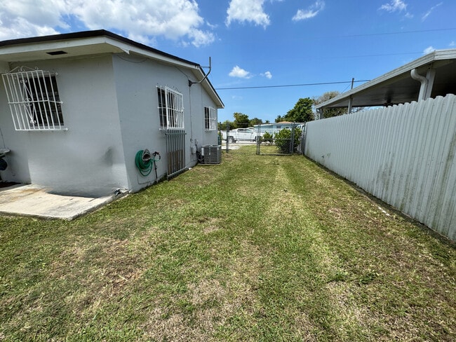 Foto del edificio - 17472 SW 105th Ave