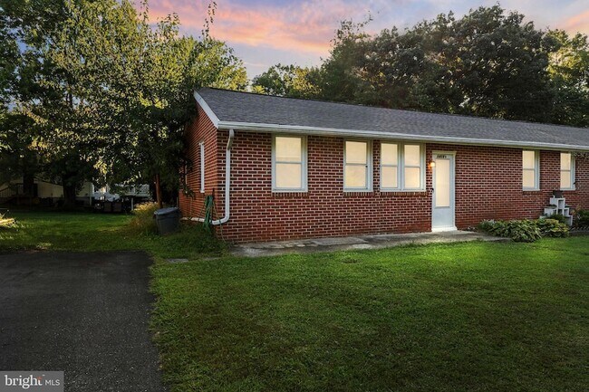 Foto del edificio - 1409 Peverly Rd