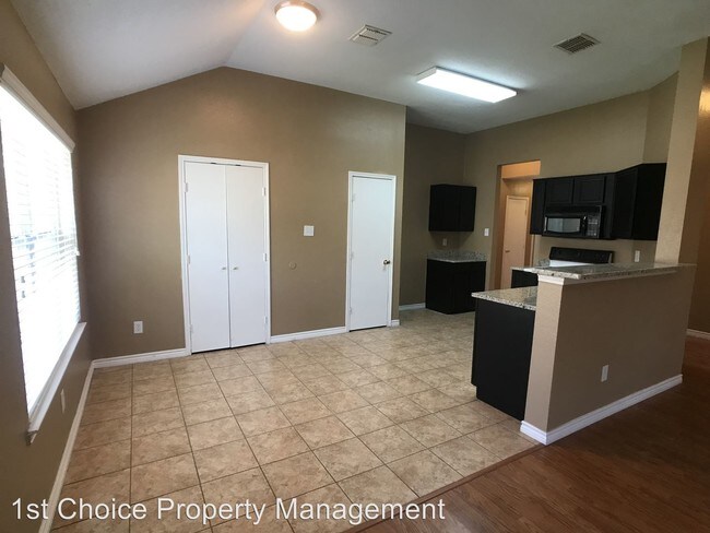 Building Photo - 3 br, 2 bath House - 1037 Ridge Top Dr