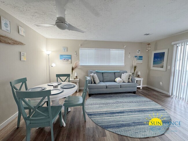 Building Photo - Charming Fully Furnished 1-Bedroom Condo in Miramar Beach!