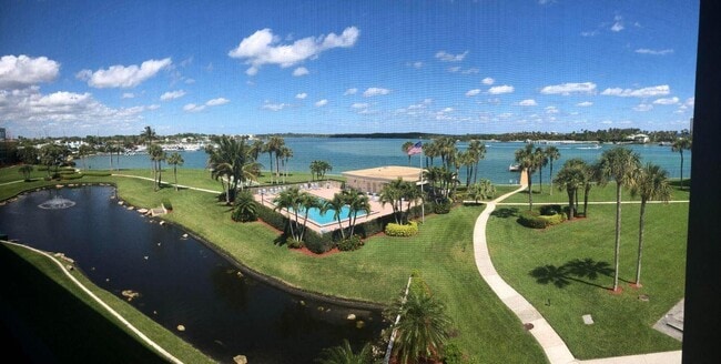 Building Photo - 200 Intracoastal Pl
