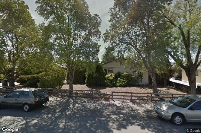 Primary Photo - 140 E Kavanagh Ave