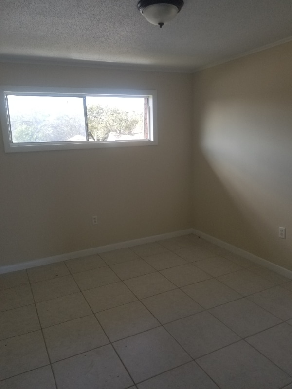 2322 Culotta St, Chalmette, LA 70043 Room for Rent in Chalmette, LA