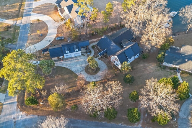 Building Photo - 1348 Misty Ln
