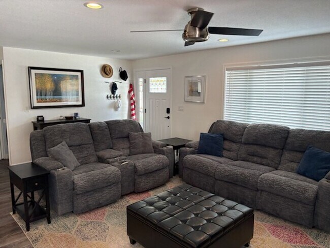 Foto del edificio - 201-203 Gallagher Ave., Yerington, NV 89447