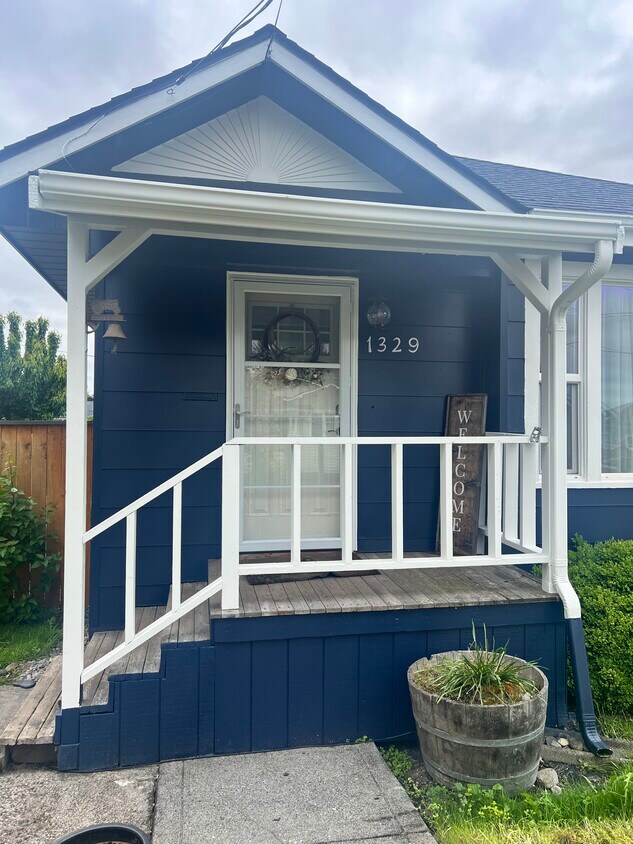 Frente de la casa - 1329 Porter St