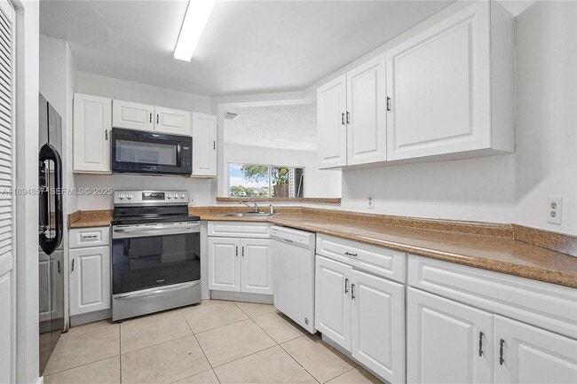 Building Photo - 3417 NW 44th St