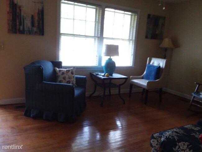 Foto del edificio - 3 br, 2 bath House - 1104 Berkeley Ave