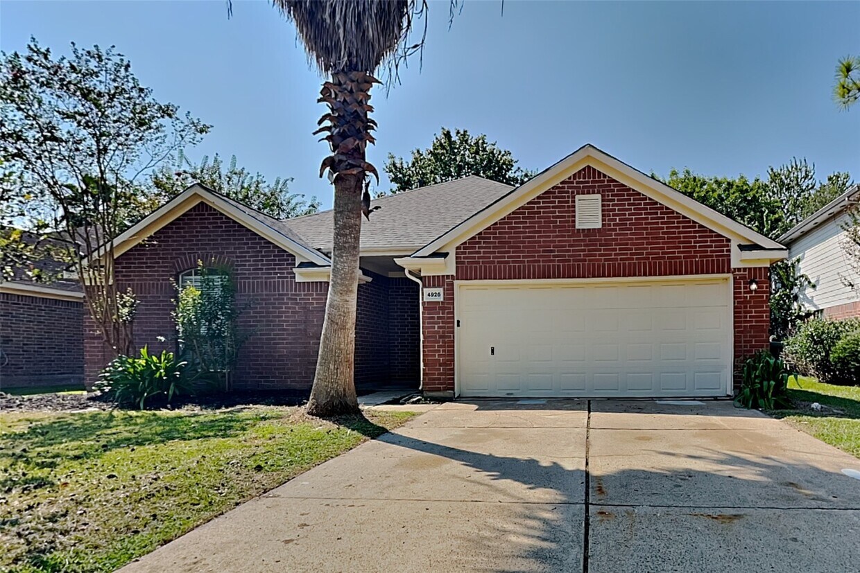 Foto principal - 4926 Linden Pl