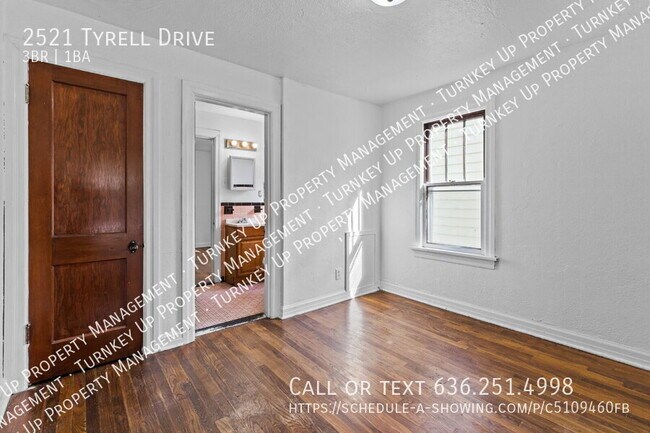 Foto del edificio - 2521 Tyrell Dr