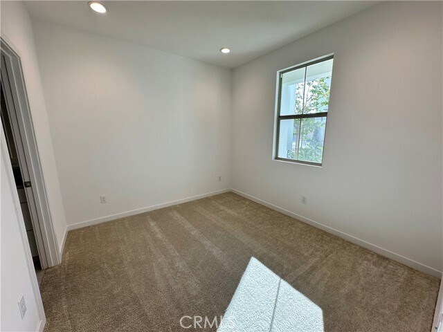 Building Photo - 249 Averett Ct