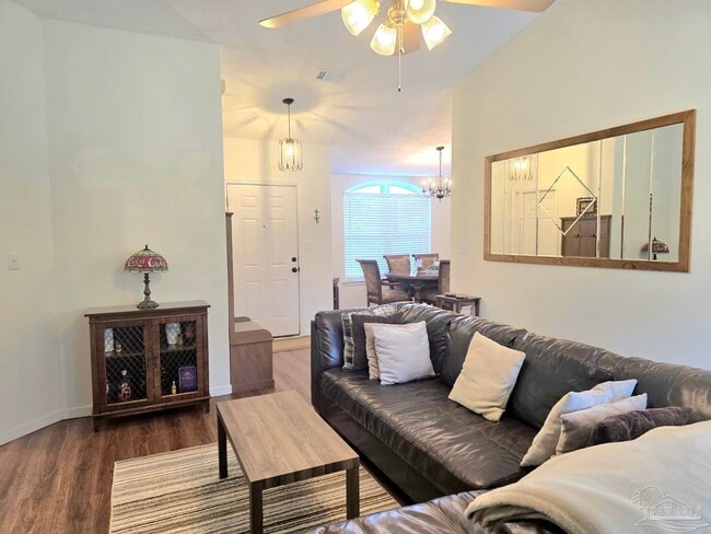 Foto del edificio - 11031 Bridge Creek Dr