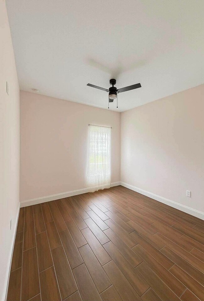 Foto del edificio - 1602 Minnow Ln