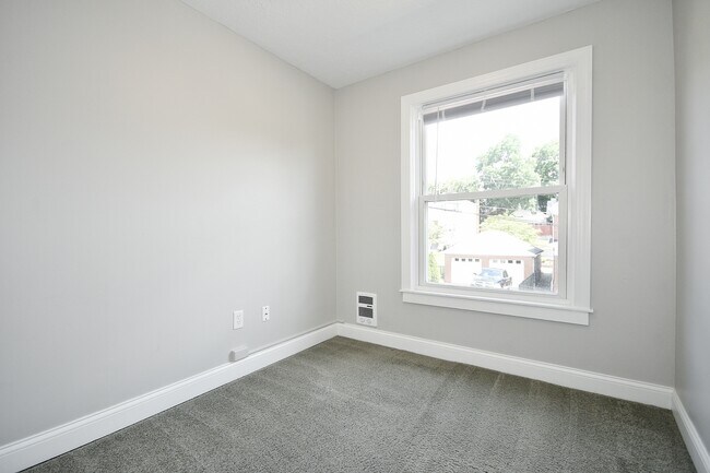 Building Photo - 1508 Berkshire Ave
