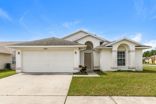 Building Photo - 8669 Wellington Loop