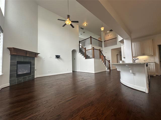 Foto del edificio - 2403 Cotillion Dr