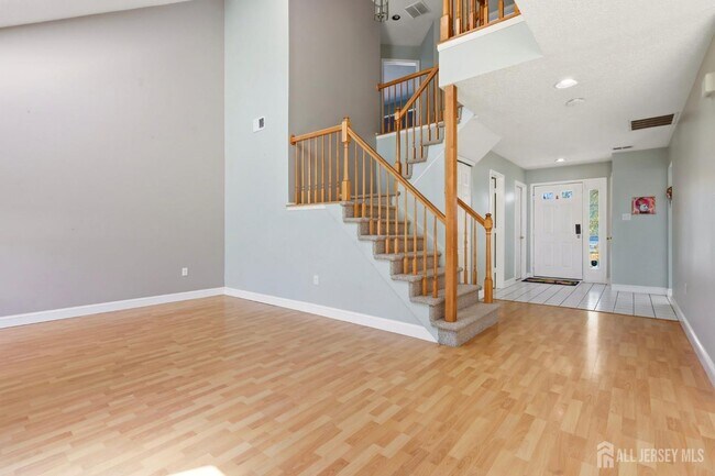 Foto del edificio - 50 Glen Oaks Ct