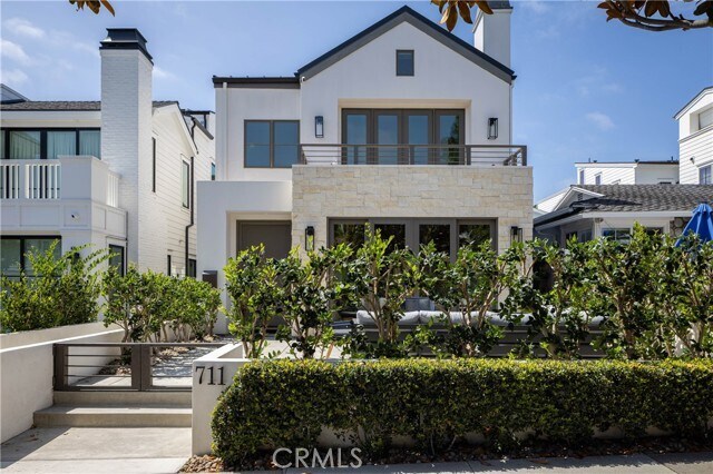 Foto del edificio - 711 Marigold Ave