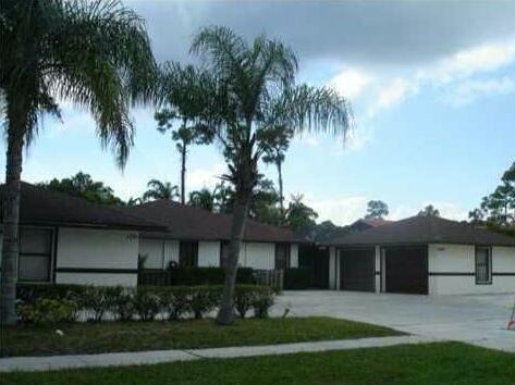 Foto del edificio - 1289 Periwinkle Pl